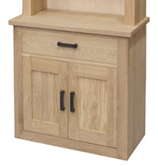 Kast met paneeldeuren